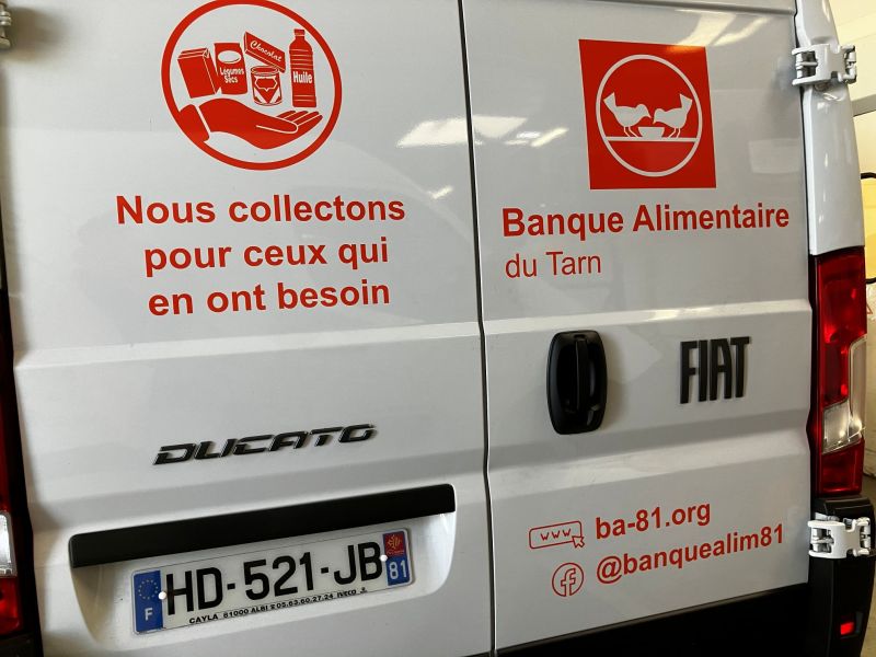 Nos équipements : 3 camions frigo + 1